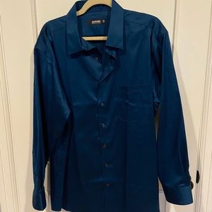 Murano dress shirt. Never worn.